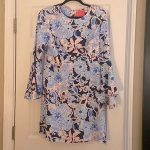 70s vibes, Stunning bell sleeve midi dress.